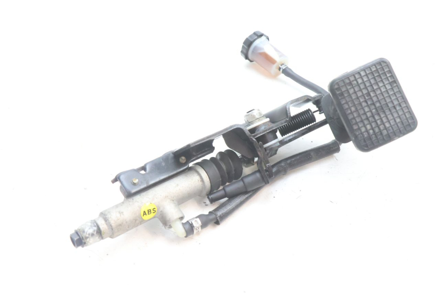 photo de PEDALE DE FREIN  PIAGGIO MP3 500 (2016 - 2018) - Points de fixation
