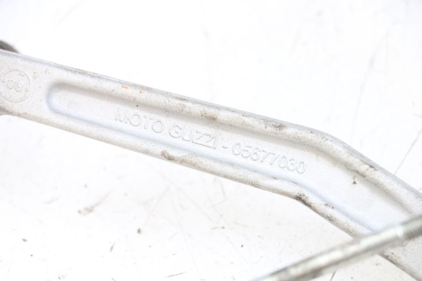 photo de PEDALE DE FREIN  MOTO GUZZI NORGE 8V GT 1200 (2011 - 2016) - Gros plan technique