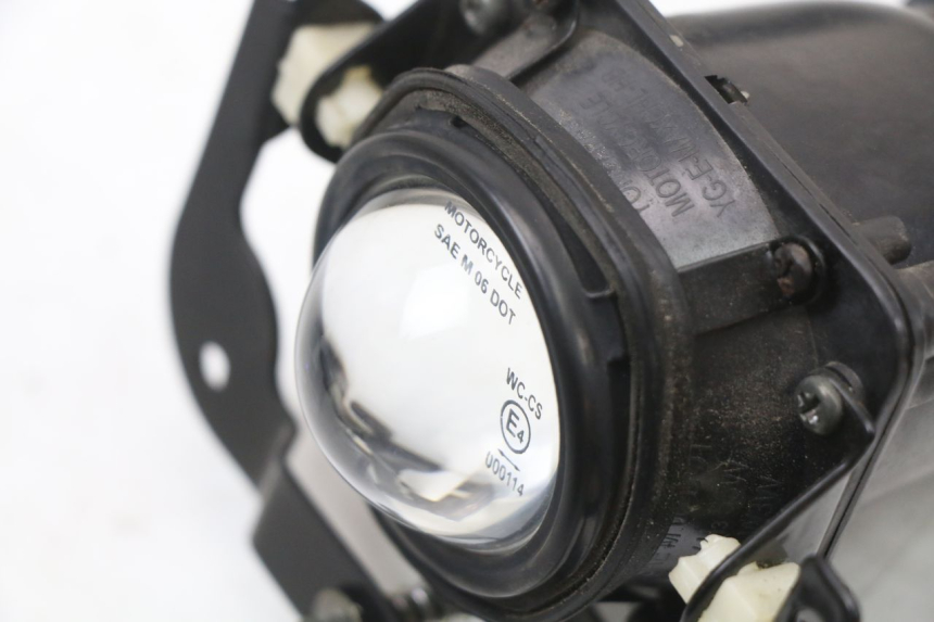 photo de Headlight E-MAX 80L 1 (2011 - 2014) - Marquages et références