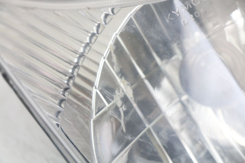 photo de PHARE AVANT KYMCO AGILITY 4T 50 (2018 - 2022) - Zoom état d’usage