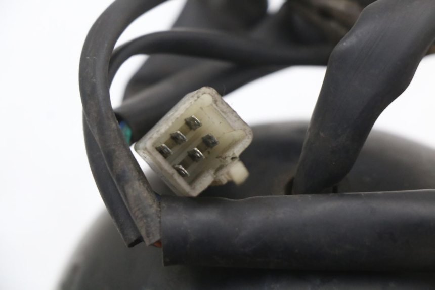 photo de PHARE AVANT KYMCO AGILITY CARRY 50 (2011 - 2020) - Points de fixation