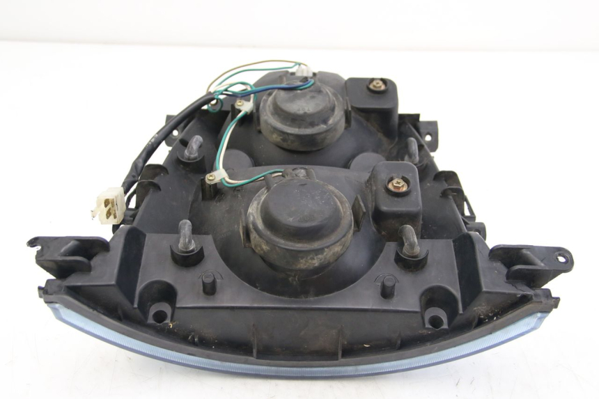 photo de PHARE AVANT ECCITY ARTELEC 670 1 (2013 - 2017) - Pièce contrôlée