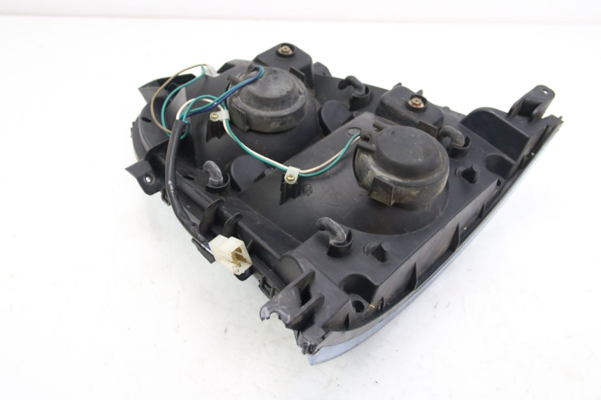 photo de PHARE AVANT ECCITY ARTELEC 670 1 (2013 - 2017) - Marquages et références