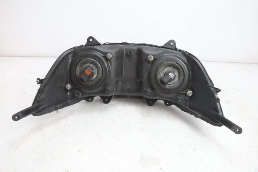 photo de PHARE AVANT APRILIA ATLANTIC S 125 (2010 - 2013) - État de surface