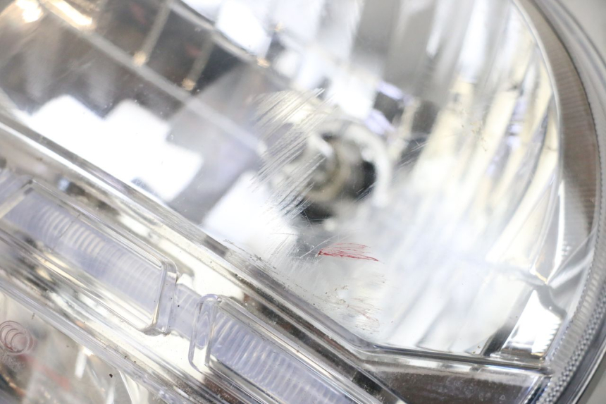 photo de PHARE AVANT MAG POWER BOMBERS 4T 50 (2016 - 2026) - Autre angle de vue