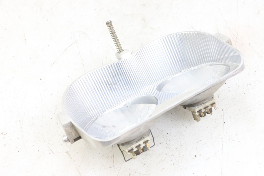 photo de PHARE AVANT MBK BOOSTER SPIRIT 50 (2004 - 2017) - Points de fixation