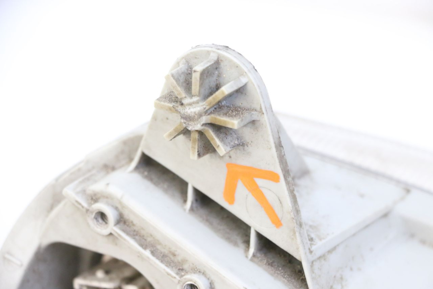 photo de PHARE AVANT SUZUKI BURGMAN 125 (2007 - 2014) - Vue produit