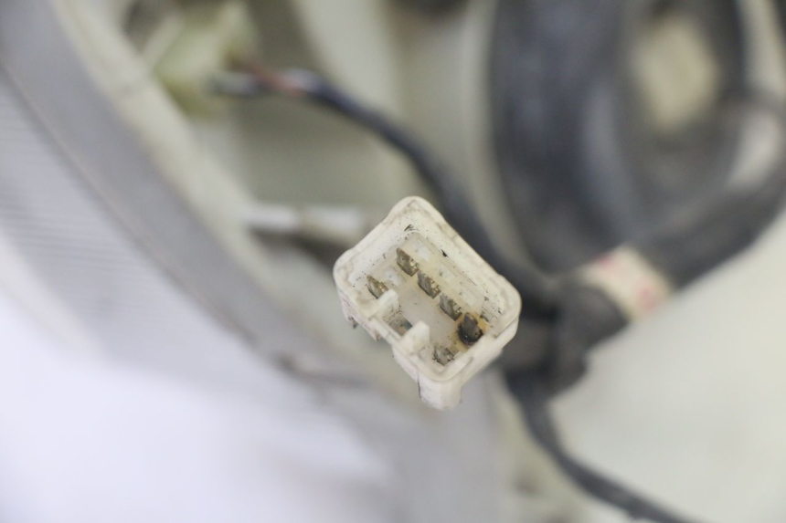 photo de PHARE AVANT SUZUKI BURGMAN 125 (2007 - 2014) - Marquages et références