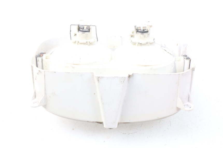 photo de PHARE AVANT YAMAHA BW'S 50 (2004 - 2017) - Gros plan technique