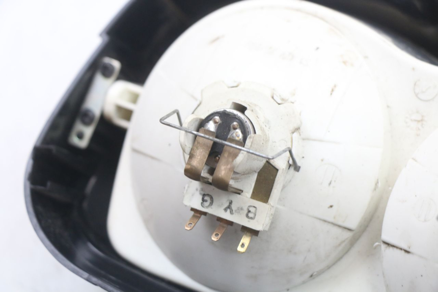 photo de PHARE AVANT YAMAHA BW'S 50 (2004 - 2017) - Points de fixation