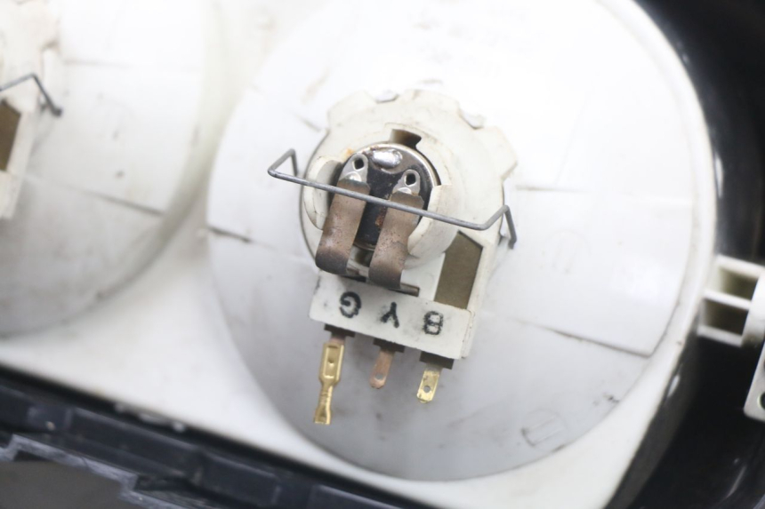 photo de PHARE AVANT YAMAHA BW'S 50 (2004 - 2017) - État de surface