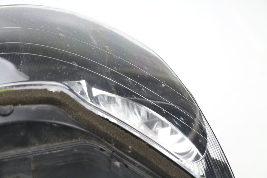 photo de PHARE AVANT HONDA CBR 929 RR FIREBLADE 900 (2000 - 2001) - Autre angle de vue