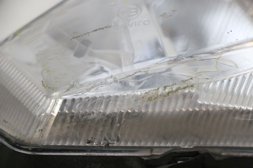 photo de PHARE AVANT KSR CODE 125 (2018 - 2020) - Gros plan technique