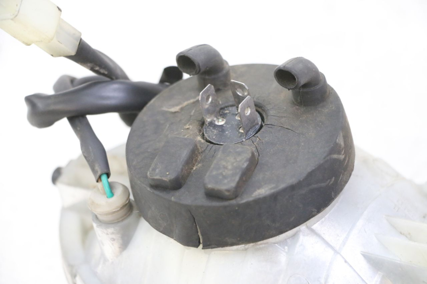 photo de PHARE AVANT DAELIM BESBI 125 (2007 - 2008) - État de surface