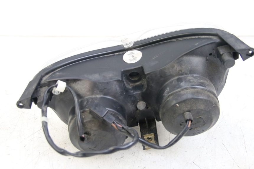 photo de PHARE AVANT GILERA DNA 50 (2000 - 2007) - Gros plan technique