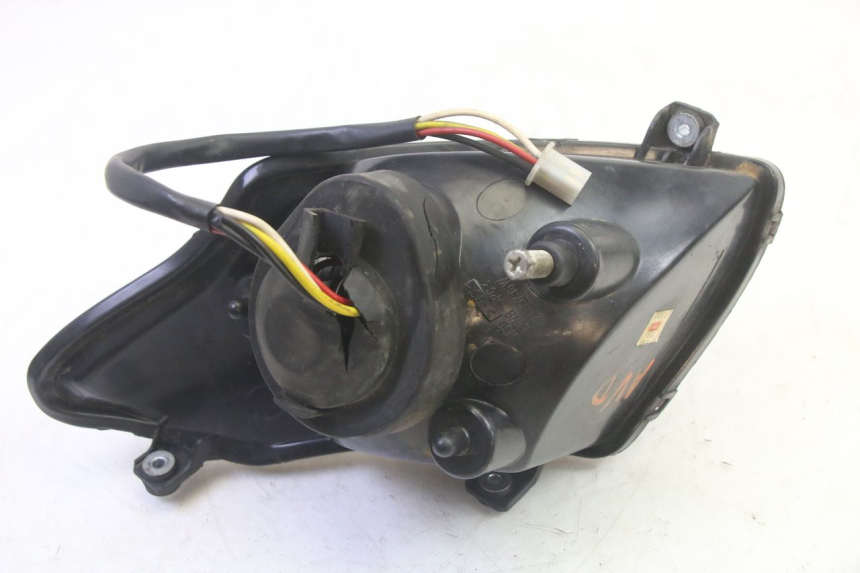 photo de PHARE AVANT DROIT ADIVA AD3 300 (2014 - 2020) - État de surface