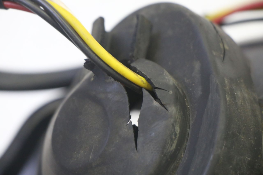 photo de PHARE AVANT DROIT ADIVA AD3 300 (2014 - 2020) - Pièce contrôlée