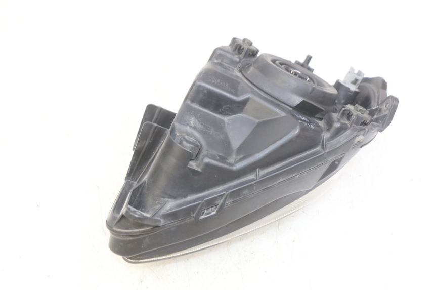 photo de PHARE AVANT DROIT SUZUKI BURGMAN 650 (2002 - 2004) - Zoom état d’usage