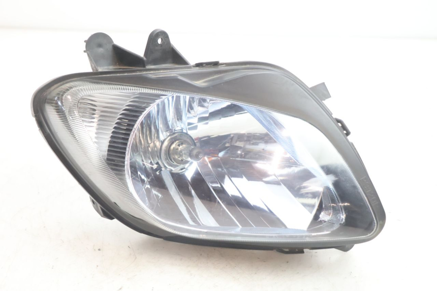 photo de PHARE AVANT DROIT SUZUKI BURGMAN EXECUTIVE ABS 650 (2006 - 2012) - Vue principale