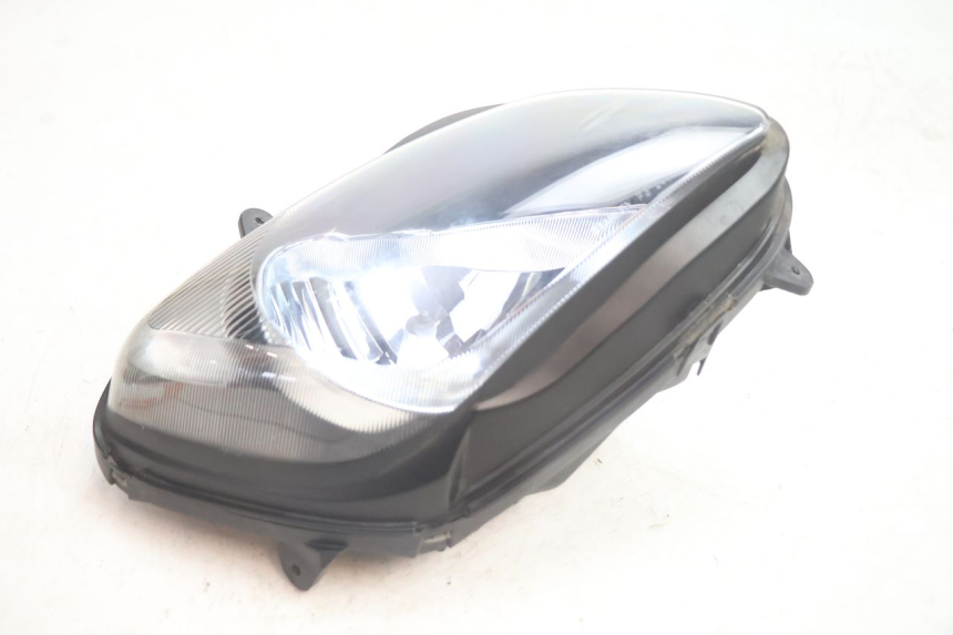 photo de PHARE AVANT DROIT SUZUKI BURGMAN EXECUTIVE ABS 650 (2006 - 2012) - Zoom état d’usage