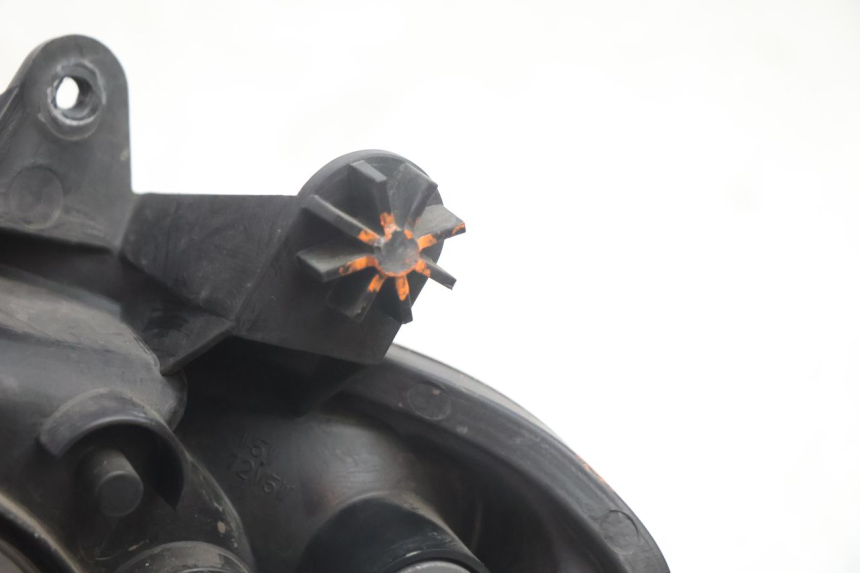 photo de PHARE AVANT DROIT SUZUKI BURGMAN EXECUTIVE ABS 650 (2006 - 2012) - Vue d’ensemble