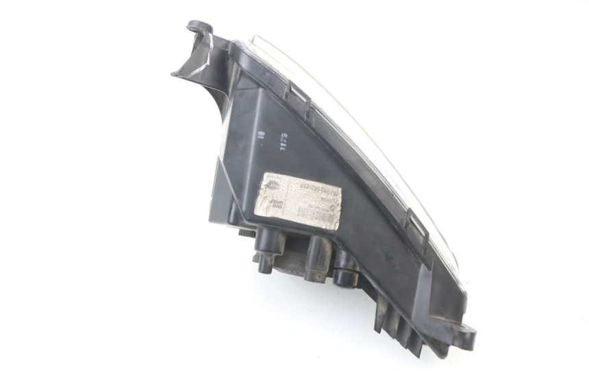 photo de PHARE AVANT DROIT BMW C SPORT 650 (2015 - 2021) - Autre angle de vue