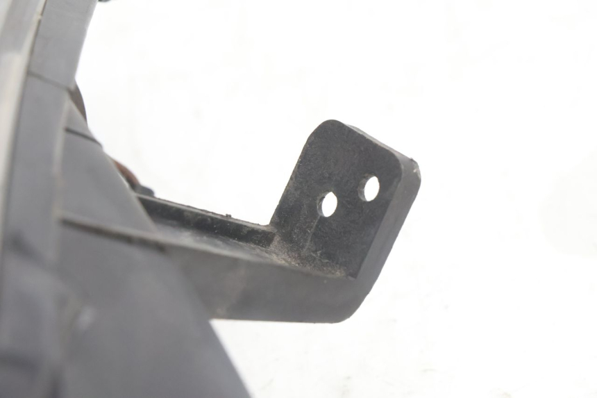 photo de PHARE AVANT DROIT PEUGEOT CITYSTAR 125 (2011 - 2017) - Gros plan technique