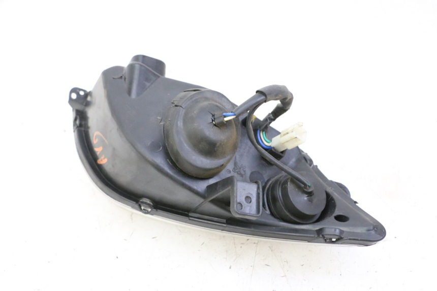 photo de PHARE AVANT DROIT PEUGEOT CITYSTAR 50 (2013 - 2017) - Gros plan technique