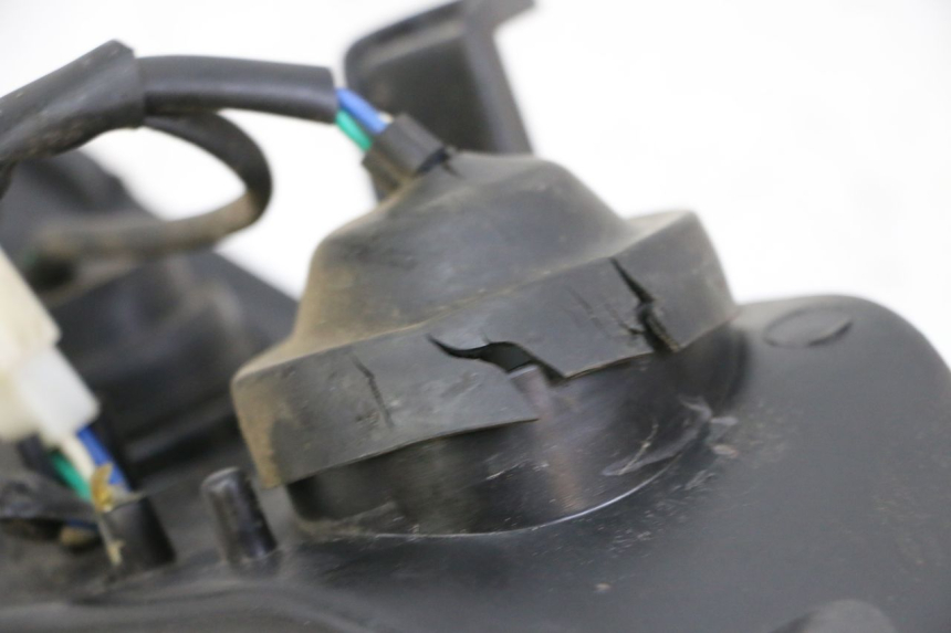 photo de PHARE AVANT DROIT PEUGEOT CITYSTAR 50 (2013 - 2017) - Pièce contrôlée