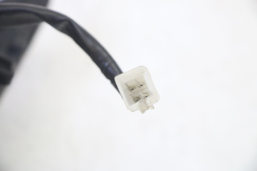 photo de PHARE AVANT DROIT PEUGEOT CITYSTAR 50 (2013 - 2017) - État de surface