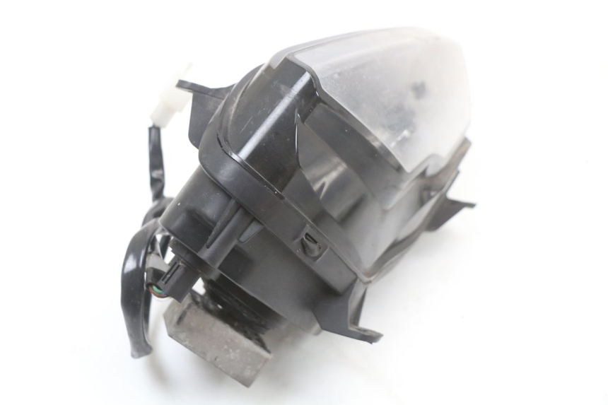 photo de PHARE AVANT DROIT LONGJIA EASY MAX 125 (2020 - 2024) - Autre angle de vue