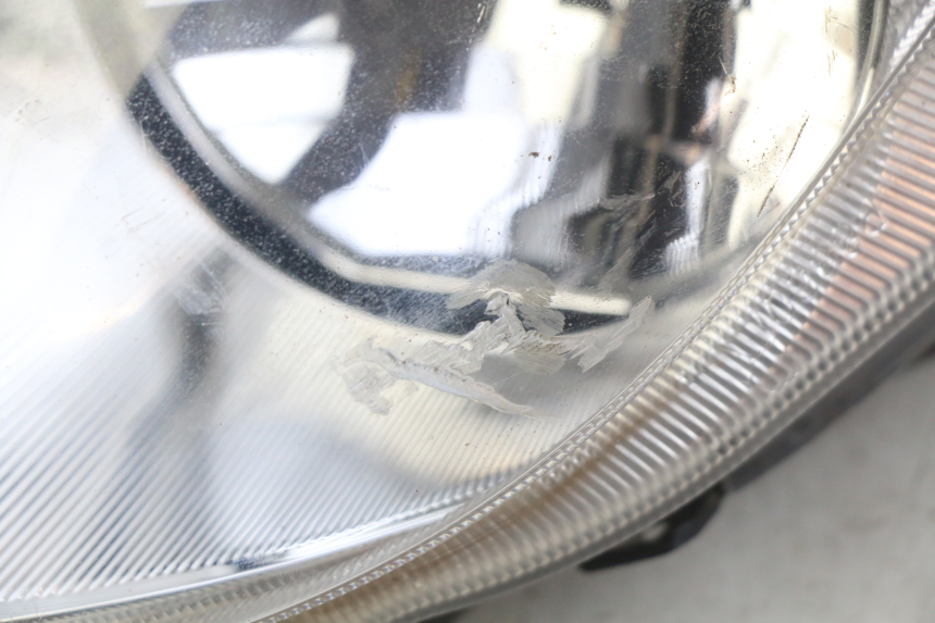 photo de PHARE AVANT DROIT HONDA FJS SILVERWING SILVER WING 400 (2009 - 2016) - Pièce contrôlée