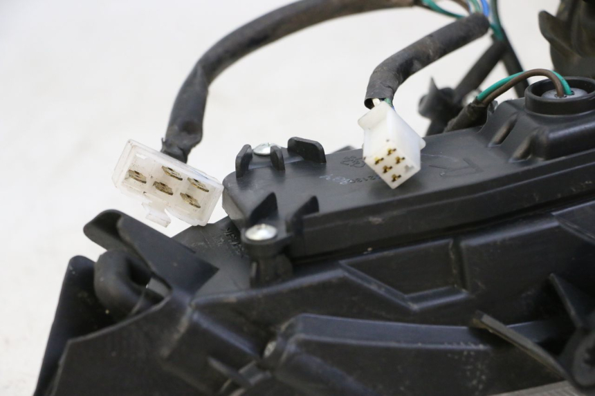 photo de PHARE AVANT DROIT SYM JOYMAX 125 (2010 - 2017) - Détail de la pièce