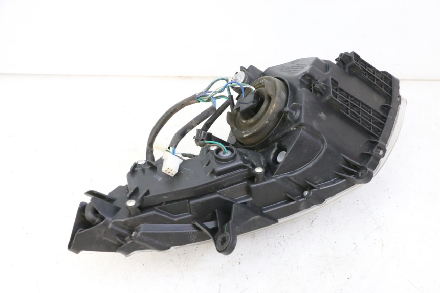 photo de PHARE AVANT DROIT SYM JOYMAX 125 (2010 - 2017) - État de surface