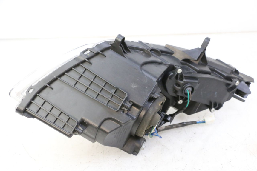 photo de PHARE AVANT DROIT SYM JOYMAX 125 (2010 - 2017) - Marquages et références