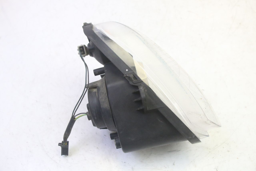 photo de PHARE AVANT DROIT YAMAHA TZR 50 (2008 - 2016) - Zoom état d’usage