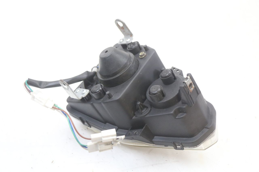 photo de PHARE AVANT EBROH BRAVO GLE 1 (2020 - 2024) - Marquages et références