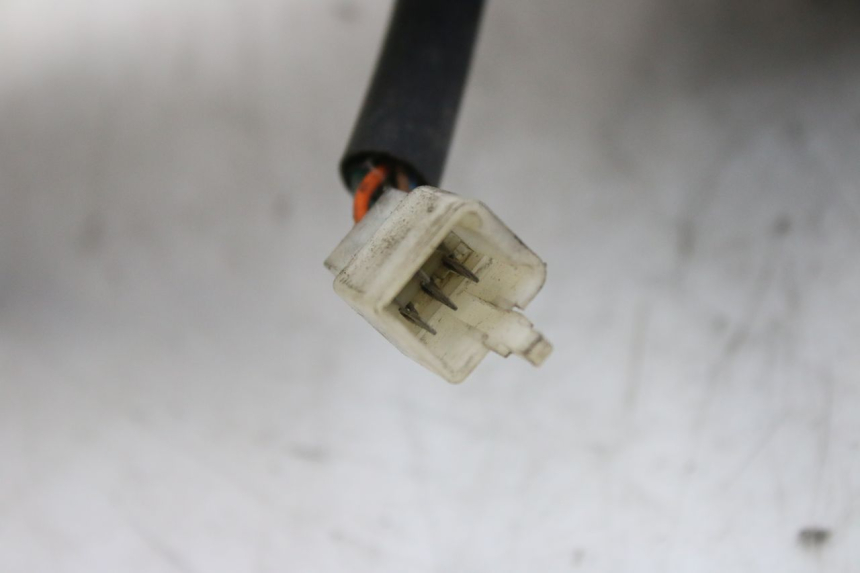 photo de PHARE AVANT PEUGEOT ELYSTAR 50 (2002 - 2014) - Zoom état d’usage