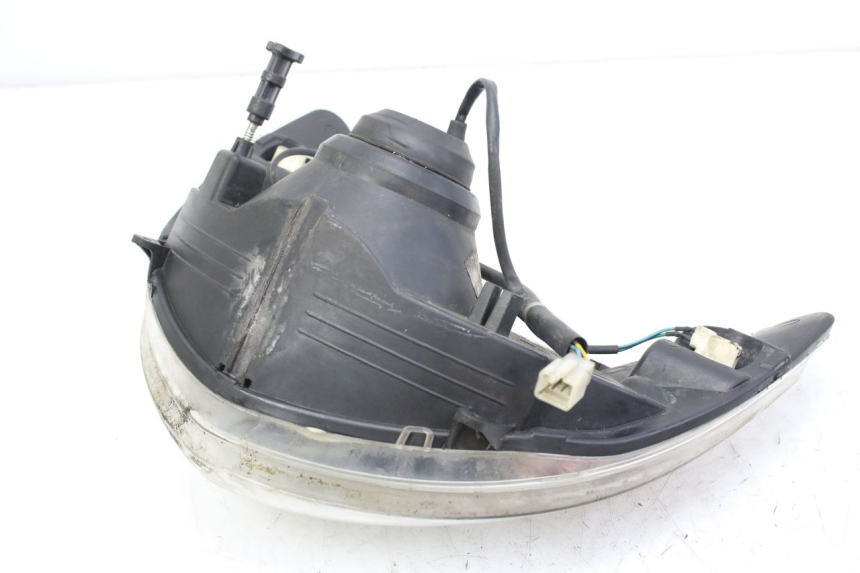 photo de PHARE AVANT PEUGEOT ELYSTAR 50 (2002 - 2014) - État de surface