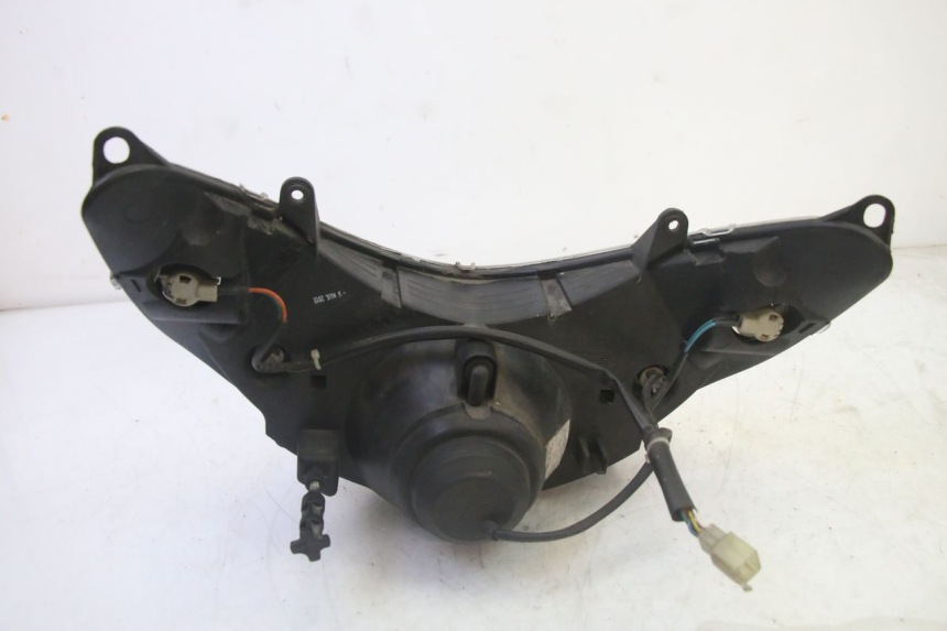 photo de PHARE AVANT PEUGEOT ELYSTAR 50 (2002 - 2014) - État de surface