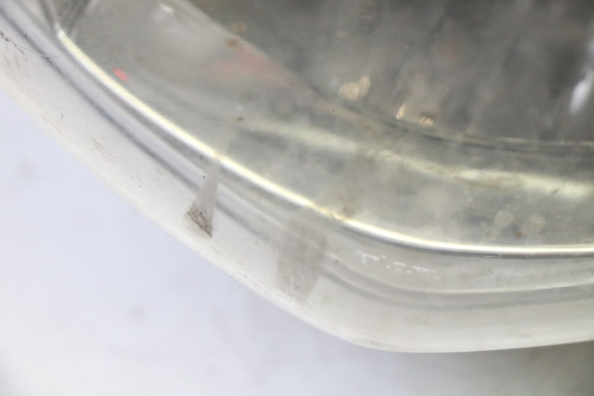 photo de PHARE AVANT PEUGEOT ELYSTAR 50 (2002 - 2014) - Détail de la pièce