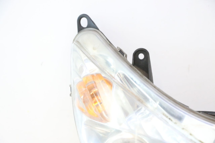 photo de PHARE AVANT PEUGEOT ELYSTAR 50 (2002 - 2014) - Détail de la pièce