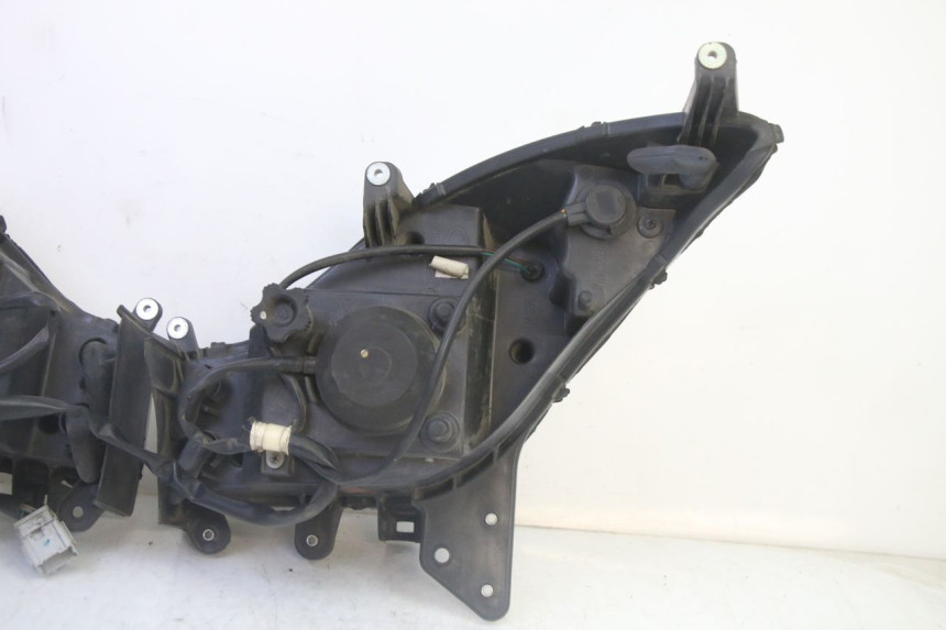 photo de PHARE AVANT HONDA FES S-WING SWING ABS 125 (2007 - 2015) - Pièce contrôlée