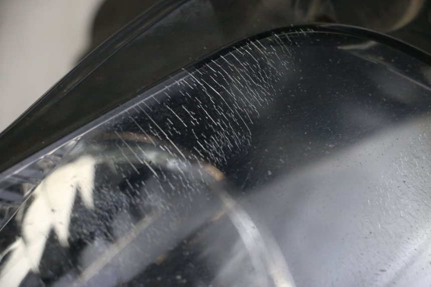 photo de PHARE AVANT YAMAHA FJR ABS 1300 (2006 - 2012) - Vue d’ensemble