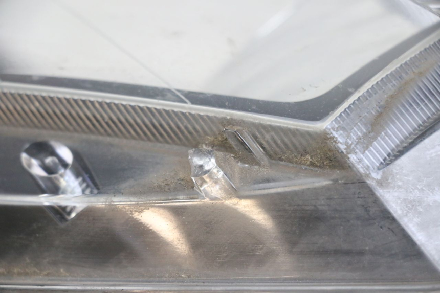 photo de PHARE AVANT HONDA FJS SILVERWING SILVER WING 600 (2001 - 2010) - Détail de la pièce