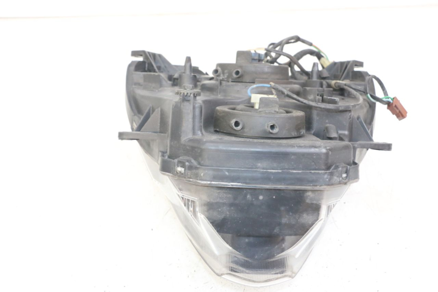 photo de PHARE AVANT HONDA FJS SILVERWING SILVER WING 600 (2001 - 2010) - Gros plan technique