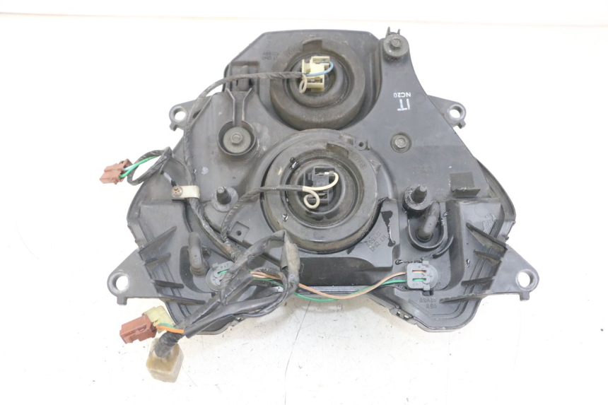 photo de PHARE AVANT HONDA FJS SILVERWING SILVER WING 600 (2001 - 2010) - Points de fixation