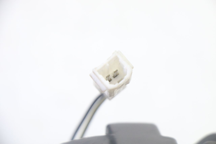 photo de PHARE AVANT PIAGGIO FLY 2T 50 (2004 - 2017) - Points de fixation