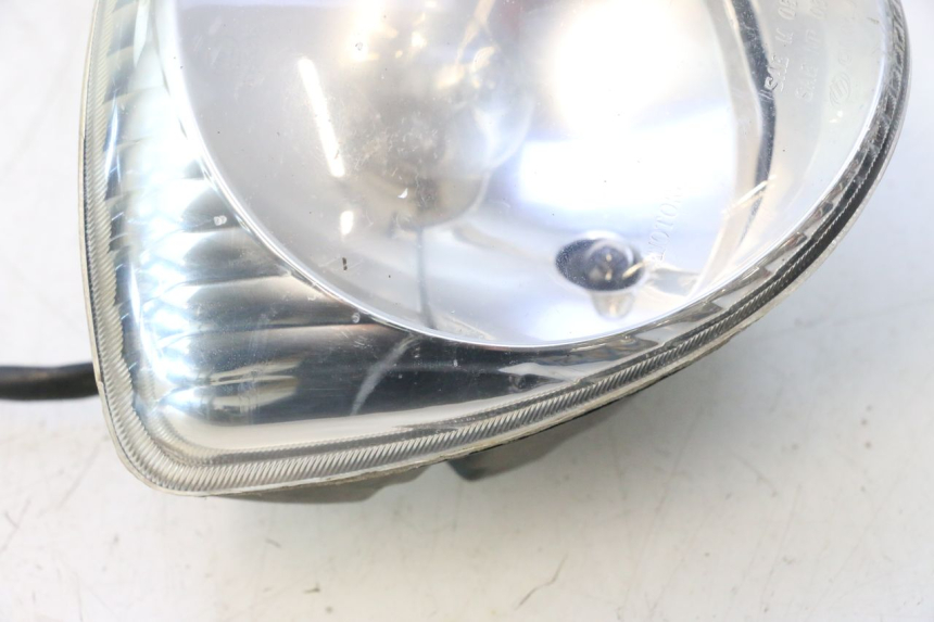 photo de PHARE AVANT PIAGGIO FLY 2T 50 (2004 - 2017) - Marquages et références