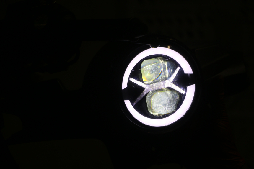 photo de PHARE AVANT VENESI FLY RETRO 4T 50 (2020 - 2025) - Autre angle de vue